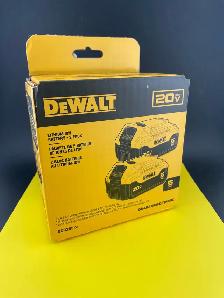 Dewalt DCB205 5AH 2 Pack Like New