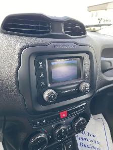 2015 Jeep Renegade North - Photo 11