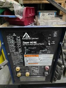 ARC/TIG Welder with cylinder of gas. 230v - Photo 2