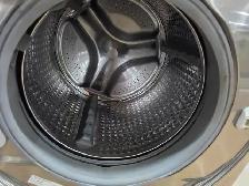 LIKE NEW! Samsung 27' Stainless Steel Front-Load Washer - Photo 3