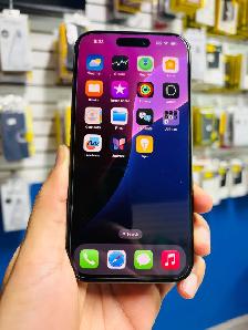 iPhone 15 Pro 128gb (Store Warranty) - Photo 2