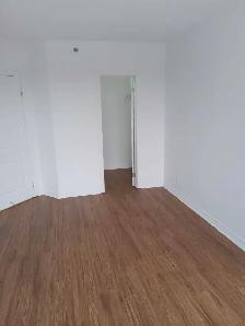 4.5 Condo Centropolis Across Carrefour Laval - Photo 4