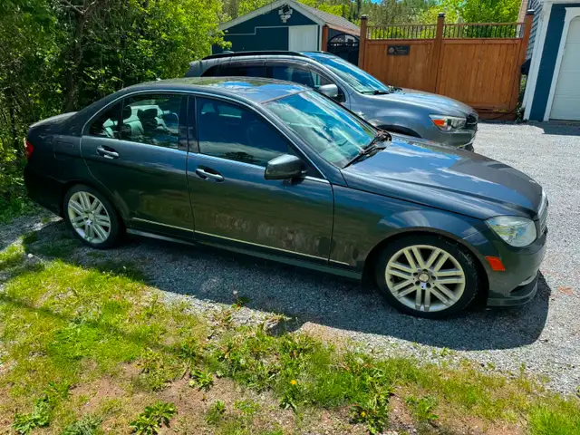 2011 Mercedes Benz 4dr Sedan C250