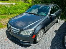 2011 Mercedes Benz 4dr Sedan C250 - Photo 4