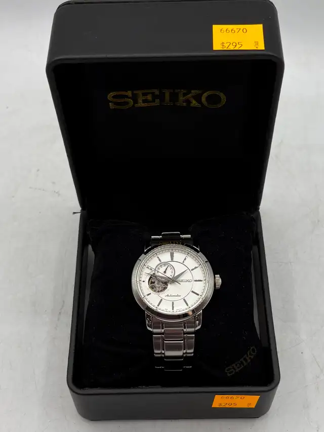 Seiko Automatic 4r3900k0 Watch in Box with Extra Link