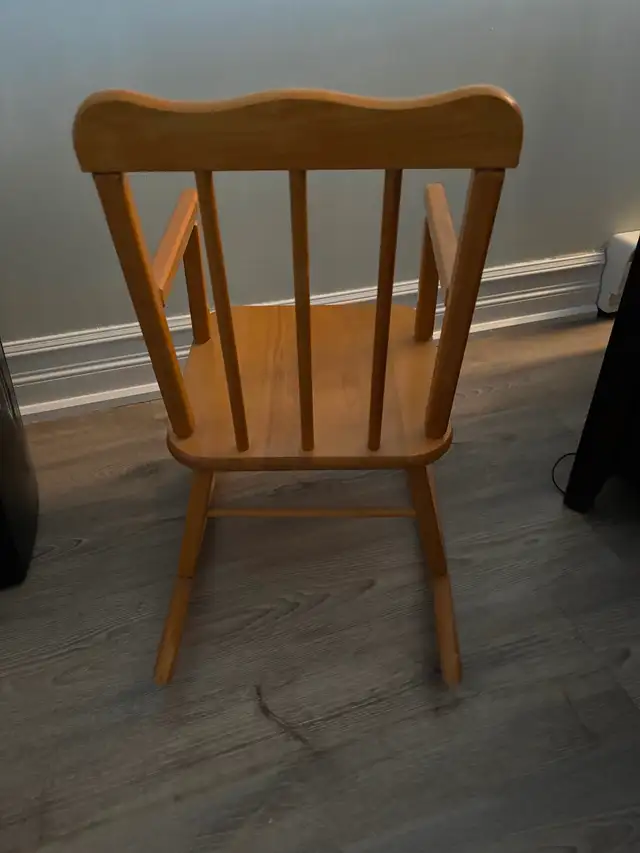 Children’s Rock Chair