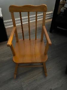 Children’s Rock Chair - Photo 2