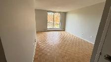 MISSISSUAGA COURT APTS - 2 BDRM ALL INCLUSIVE - Photo 4