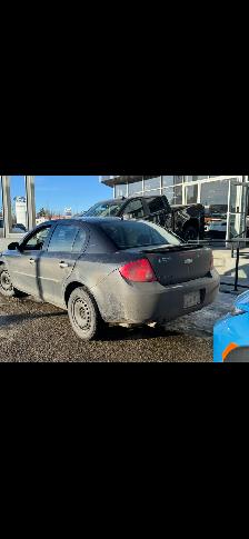 2010 Chev Cobolt command start 2 sets of rims and tires - Photo 6