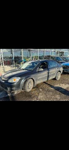 2010 Chev Cobolt command start 2 sets of rims and tires - Photo 7