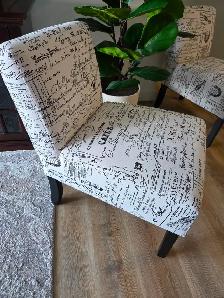 2 Accent Chairs - Photo 3