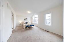 2700 sqft Large 2 garage 4 bed   3.5 bath detached home Oshawa - Photo 19