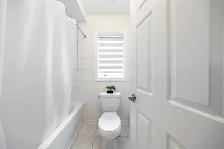 2700 sqft Large 2 garage 4 bed   3.5 bath detached home Oshawa - Photo 22