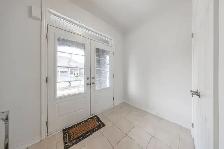 2700 sqft Large 2 garage 4 bed   3.5 bath detached home Oshawa - Photo 27