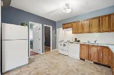 St Norbert Bungalow on Huge Treed Lot! - Photo 12