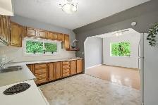 St Norbert Bungalow on Huge Treed Lot! - Photo 14