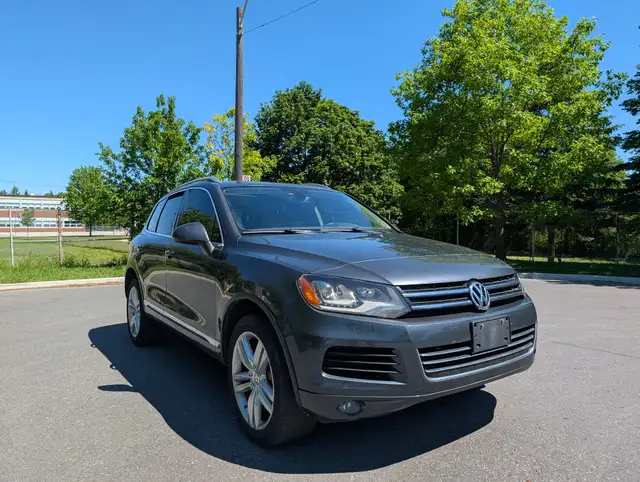 2014 Volkswagen Touareg TDI • Nav Pano Sun Diesel