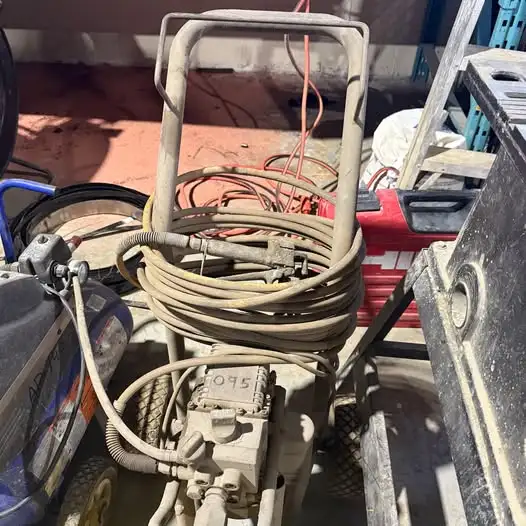 Heavy Duty Compressor – Powerful Air Supply Unit for Constructio