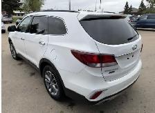 2017 Hyundai Santa Fe - Photo 5