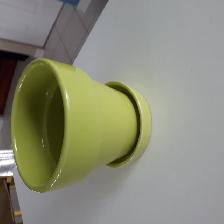 3VASES NEUFS À PLANTES CÉRAMIQUE VERT PALE 5'HAUT: $10.00 CHACUN - Photo 2