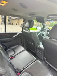 2011 Nissan Pathfinder LE 4x4, 4.0L, V6, 4WD - Photo 10