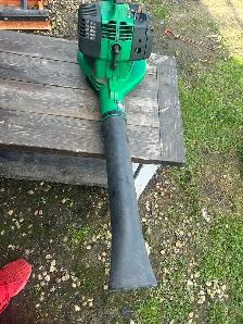 Weedeater leaf blower - Photo 3