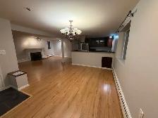 Charming 2 Bedroom   2 Bath Duplex Unit in Kitsilano! - Photo 3
