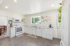 Beautiful 1700sqft 4bdrm home w/ dbl att garage in Garden City! - Photo 5