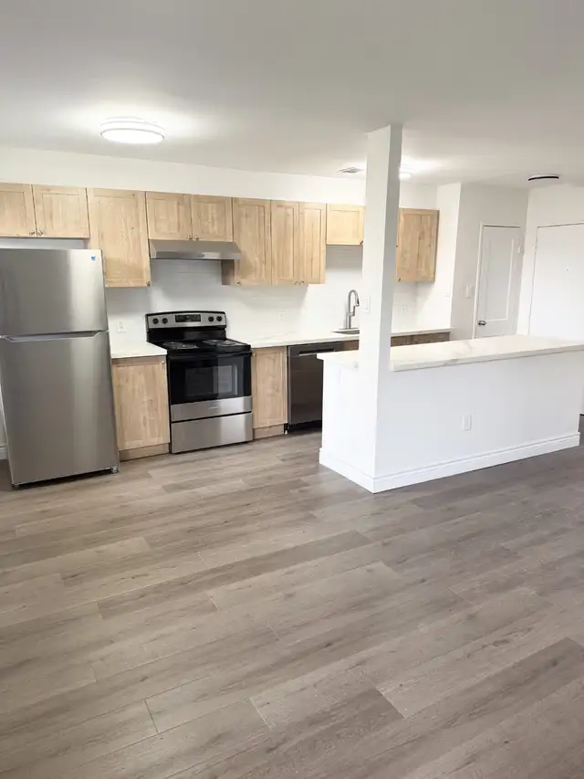1 bedroom 1 bathroom renovated apartment in Stouffville, ON