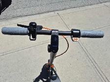 30kmh Ninebot F40 Scooter (32782401) - Photo 4