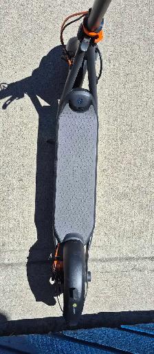 30kmh Ninebot F40 Scooter (32782401) - Photo 5