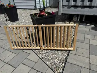 Adjustable Dog Wood Room Divider