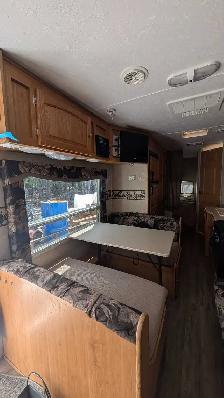 RV trailer - Photo 7