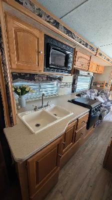 RV trailer - Photo 8