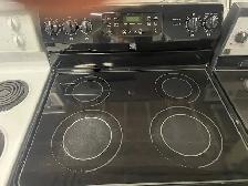 Cuisinière noire vitrocéramique Kenmore - Photo 2