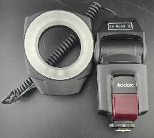 GODOX FLASH W/ CIRCLE LED LIGHT - Photo 2