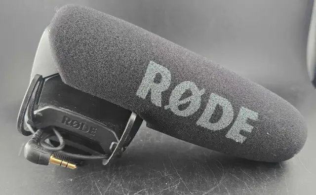 RODE VIDEOMICPRO W/SHOCKMOUNT