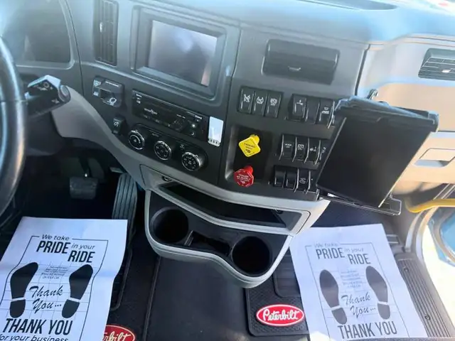 MOBILE INTERIOR TRUCK DETAILING / CLEANING / SHAMPOO