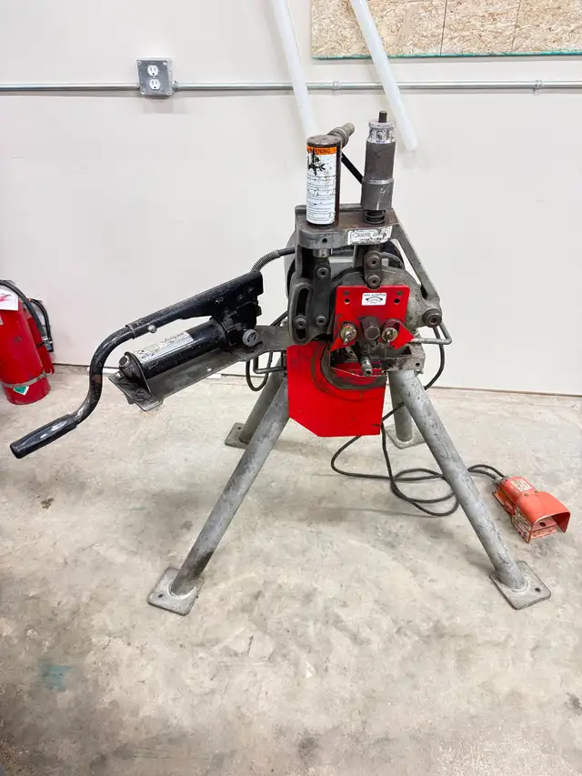 Victaulic Pipe Grooving Machine