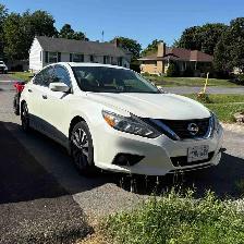 2017 Nissan Altima SV