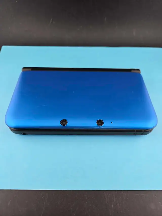 Nintendo 3DS XL Blue With Charger