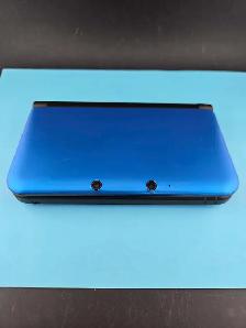 Nintendo 3DS XL Blue With Charger