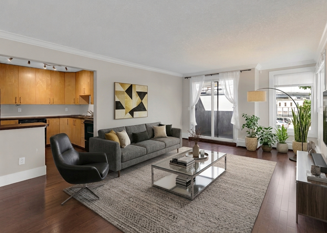 MODERN 2 BED SUNALTA CONDO WITH IN-SUITE LAUNDRY & PARKING