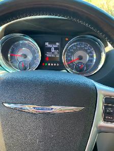 2011 Chrysler Town and Country for Sale - Photo 8