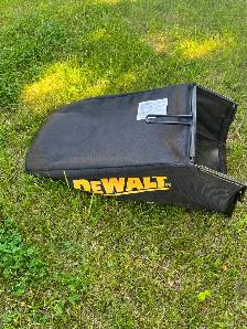 DEWALT 20V MAX 21.5-inch Electric Battery Lawnmower - Photo 3