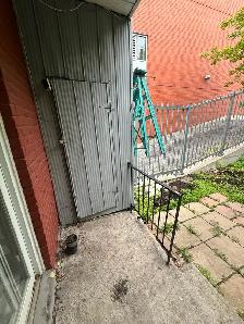 4½ RÉNOVÉ AVEC COUR, ENTRE 2 MÉTROS PAPINEAU ET FRONTENAC À PIED - Photo 8