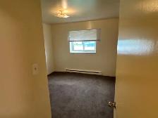 2 Bedroom - EK/Elmwood - 320 Poplar Ave - Photo 8