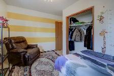 PRICE DROP! FRESHLY UPDATED 4 BED GREENVIEW HOME FOR SALE - Photo 6