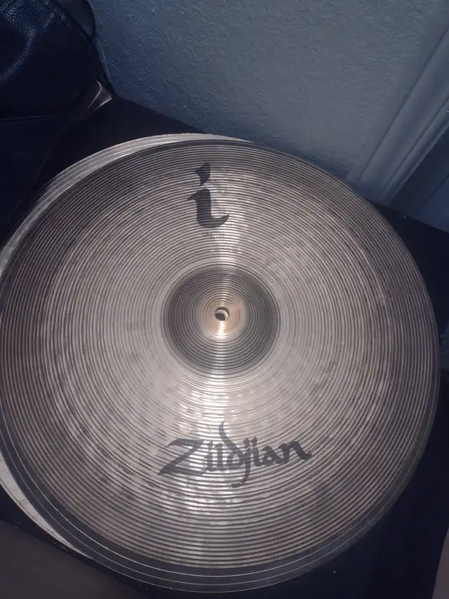 Zildjian cymbales