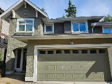 3 Bed 1 Den   2.5 Bath Colborne Lane Townhouse for Rent !